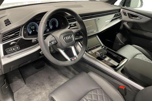 Audi Q7 vaihtoauto