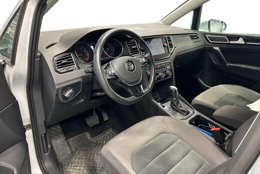 Volkswagen Golf Sportsvan vaihtoauto