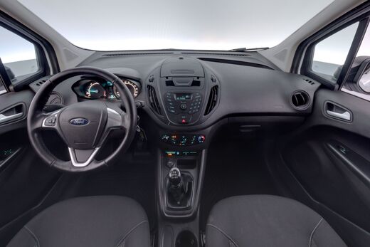 Ford Transit Courier vaihtoauto