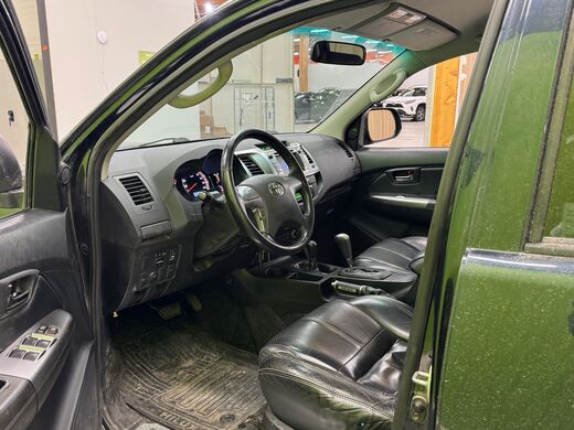 Toyota Hilux vaihtoauto