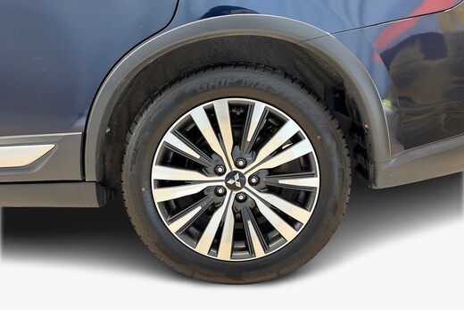 Mitsubishi Outlander vaihtoauto