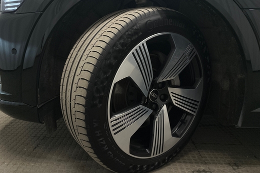 Audi Q8 e-tron vaihtoauto