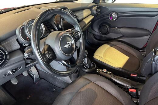 Mini Hatchback vaihtoauto