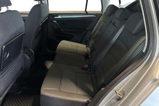Volkswagen Golf Sportsvan vaihtoauto