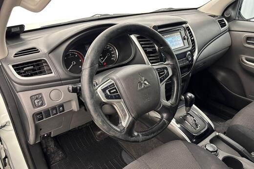 Mitsubishi L200 vaihtoauto