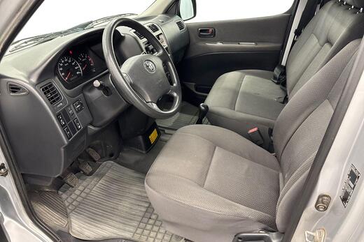 Toyota Hiace vaihtoauto