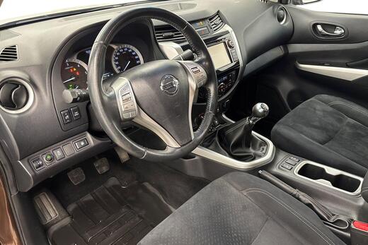 Nissan Navara vaihtoauto