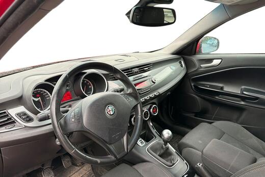 Alfa Romeo Giulietta vaihtoauto