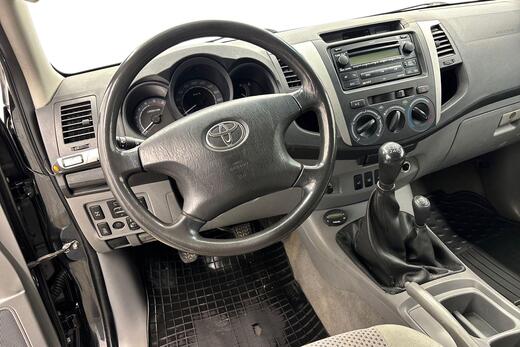 Toyota Hilux vaihtoauto