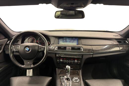 BMW 740 vaihtoauto