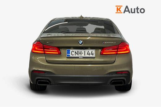 BMW M5 vaihtoauto