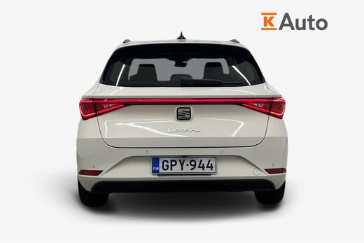 SEAT Leon Sportstourer vaihtoauto