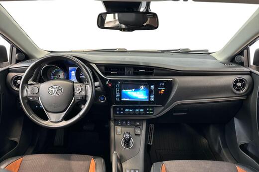 Toyota Auris vaihtoauto