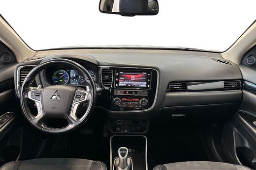 Mitsubishi Outlander PHEV vaihtoauto
