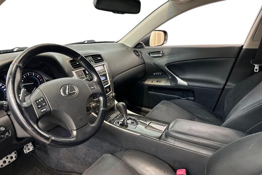 Lexus IS vaihtoauto