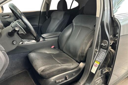 Lexus IS vaihtoauto
