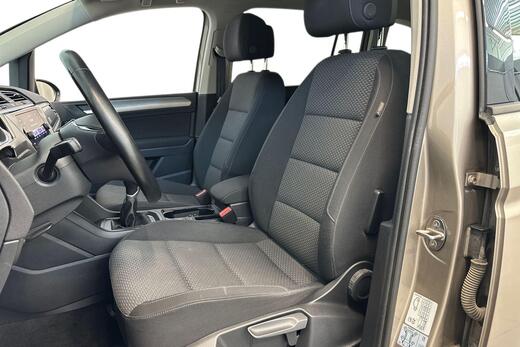 Volkswagen Touran vaihtoauto