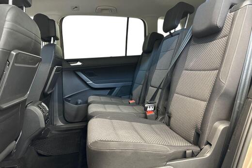 Volkswagen Touran vaihtoauto