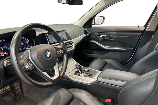 BMW 320 vaihtoauto