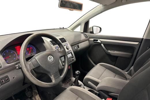 Volkswagen Touran vaihtoauto