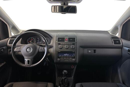 Volkswagen Touran vaihtoauto