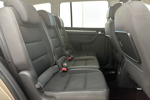 Volkswagen Touran vaihtoauto