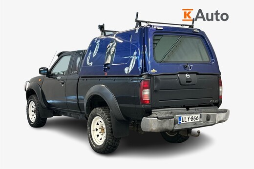 Nissan Pickup vaihtoauto