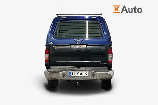 Nissan Pickup vaihtoauto
