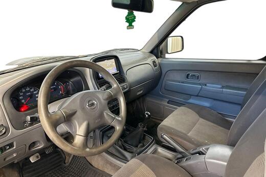 Nissan Pickup vaihtoauto