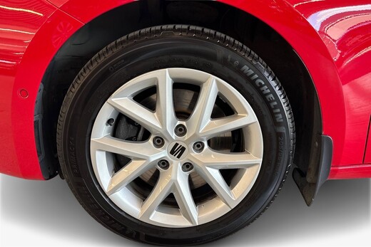 SEAT Leon Sportstourer vaihtoauto