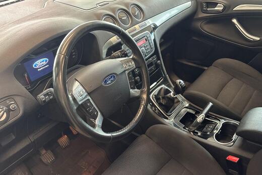 Ford S-MAX vaihtoauto
