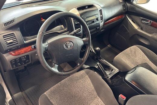 Toyota Land Cruiser vaihtoauto