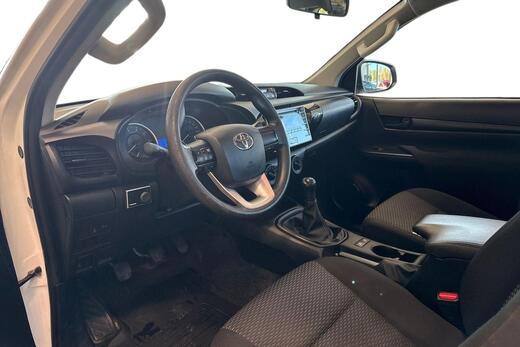 Toyota Hilux vaihtoauto