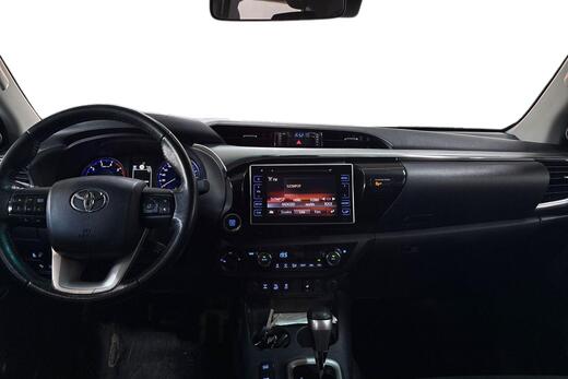 Toyota Hilux vaihtoauto