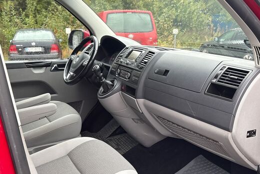 Volkswagen Caravelle vaihtoauto