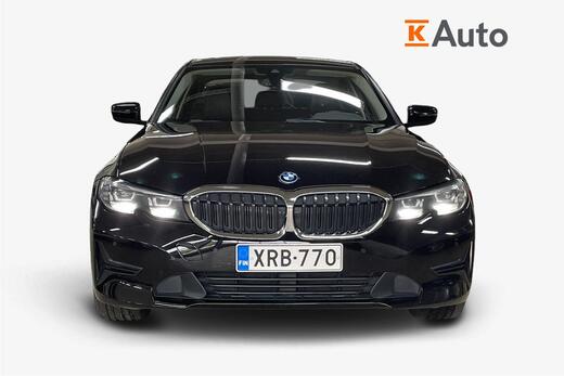 BMW 320 vaihtoauto