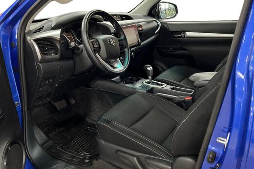 Toyota Hilux vaihtoauto