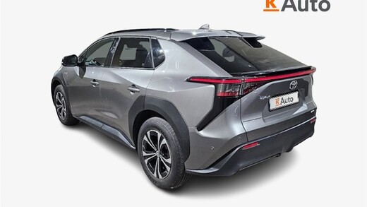 Toyota bZ4X vaihtoauto