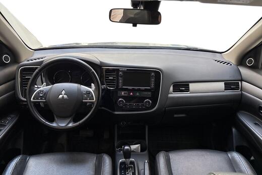 Mitsubishi Outlander vaihtoauto