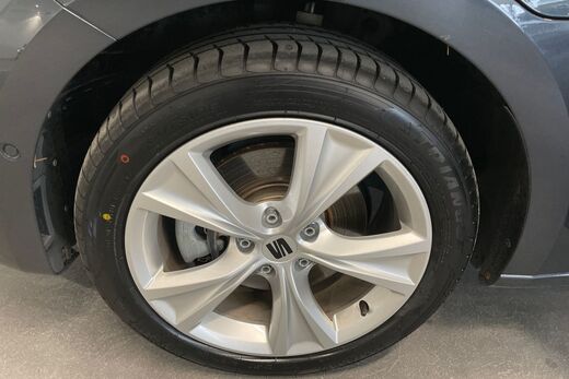 SEAT Leon Sportstourer vaihtoauto
