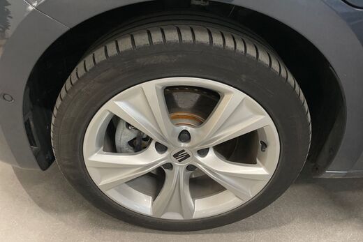 SEAT Leon Sportstourer vaihtoauto