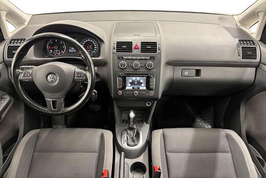 Volkswagen Touran vaihtoauto