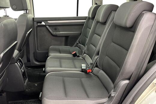 Volkswagen Touran vaihtoauto