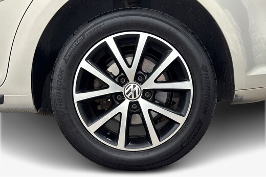 Volkswagen Touran vaihtoauto