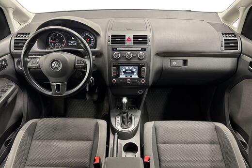 Volkswagen Touran vaihtoauto