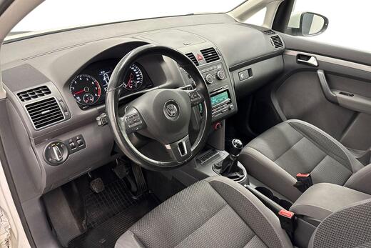 Volkswagen Touran vaihtoauto