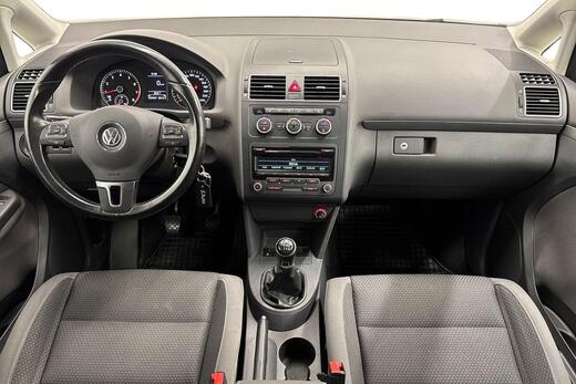Volkswagen Touran vaihtoauto