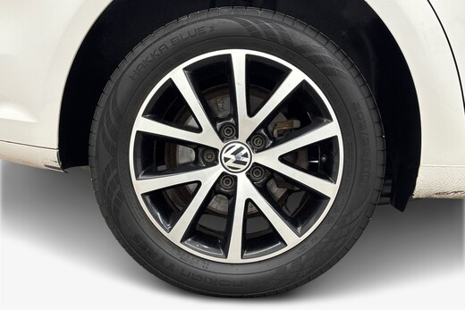 Volkswagen Touran vaihtoauto