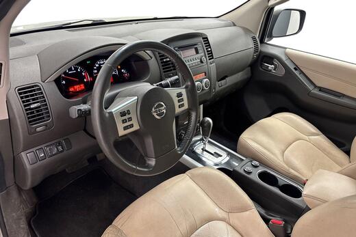 Nissan Pathfinder vaihtoauto