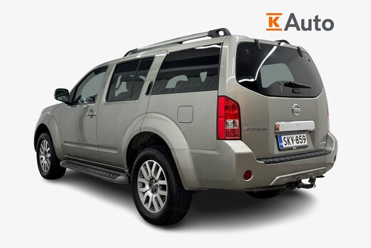 Nissan Pathfinder vaihtoauto
